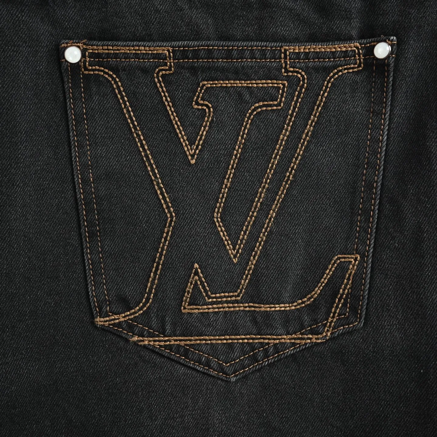Louis Vuitton/